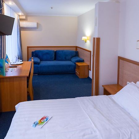 Truskavets 365 Hotel Kültér fotó