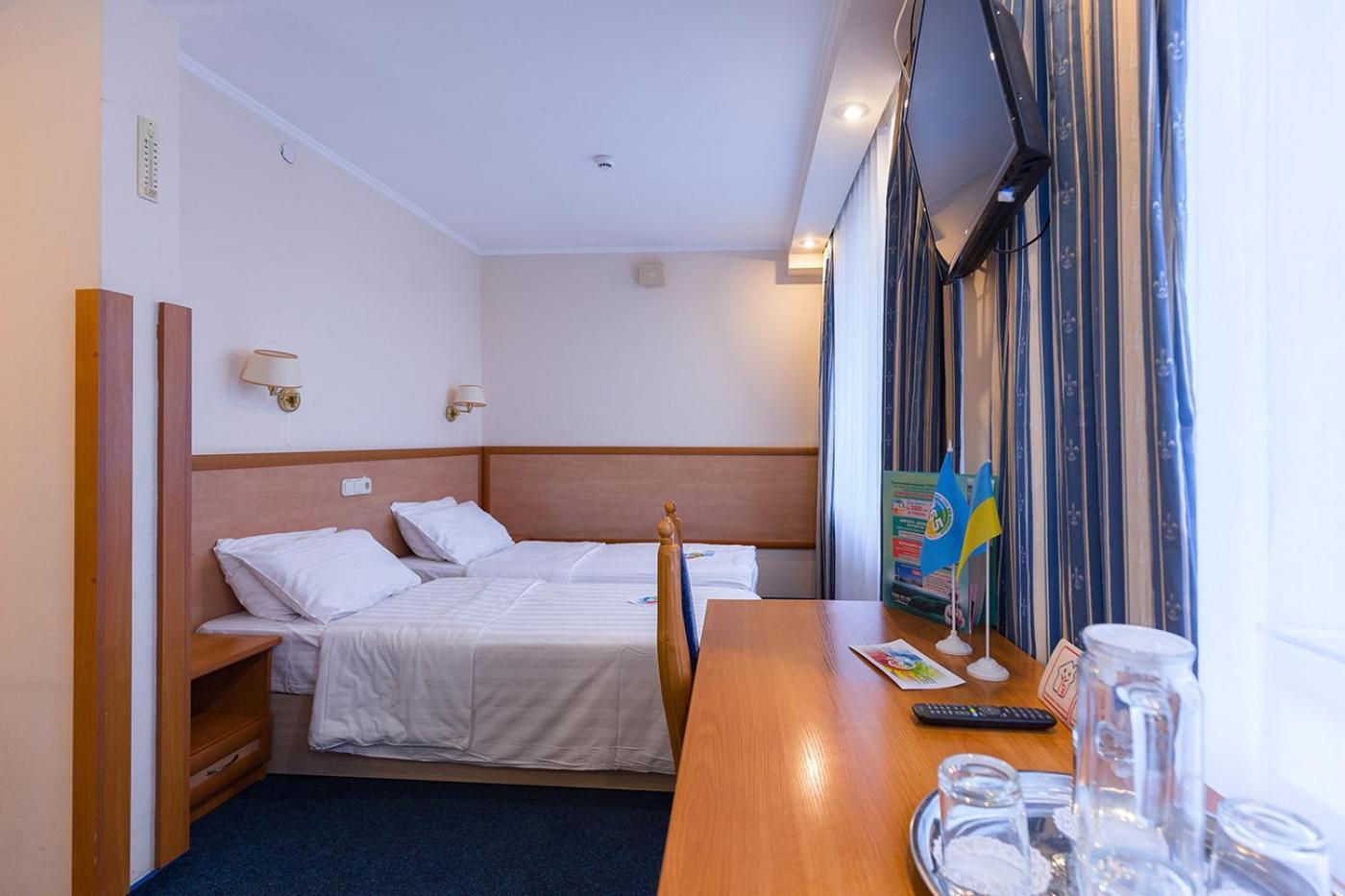 Truskavets 365 Hotel Kültér fotó