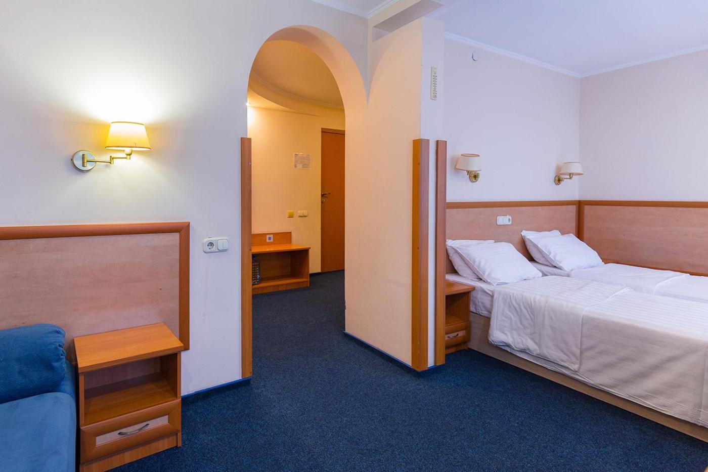 Truskavets 365 Hotel Kültér fotó