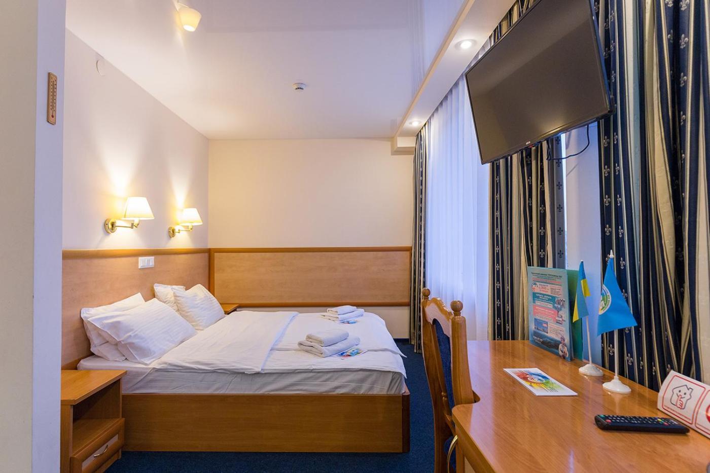Truskavets 365 Hotel Kültér fotó