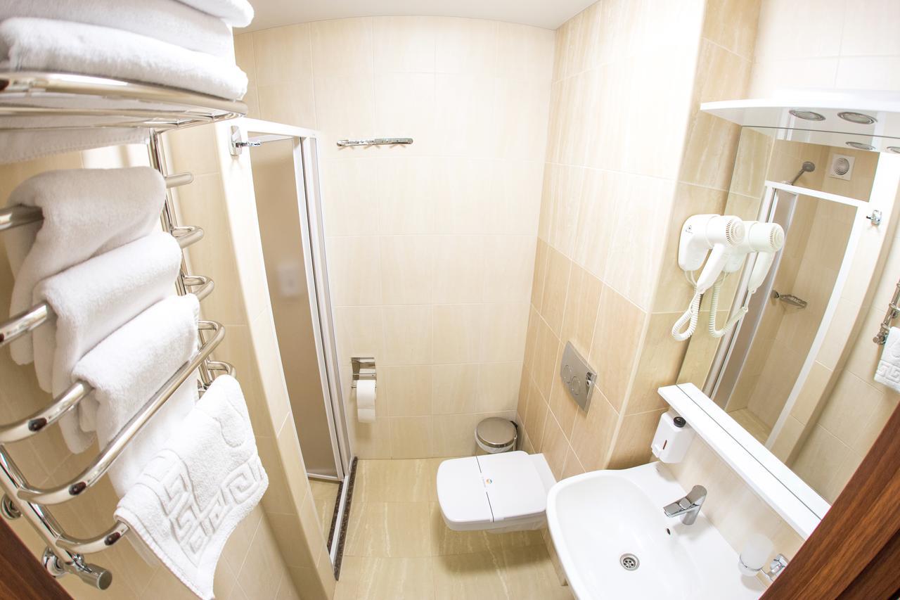 Truskavets 365 Hotel Kültér fotó